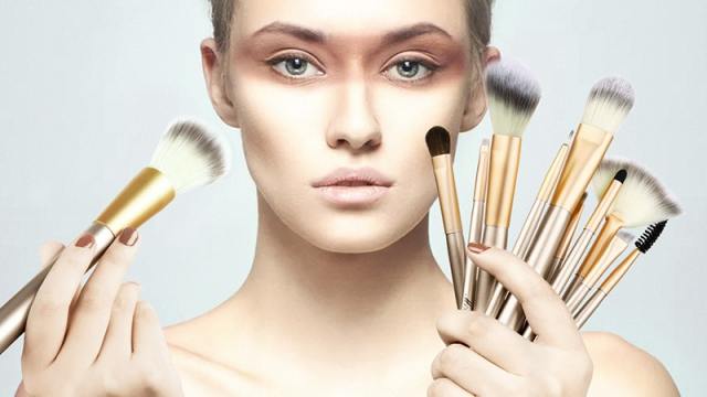 港股收盘(07.23) | 恒指收涨1.62% 科网股发力走高 腾讯(00700)涨近5%创四年来新高